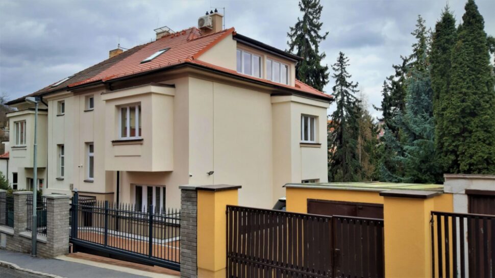 rodinný dům s bytovými jednotkami, Praha - Košíře